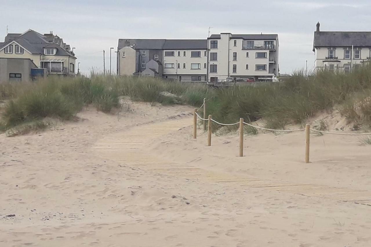 Marine Beach Escape Castlerock Beside Beach Golf Course And Pub 外观 照片
